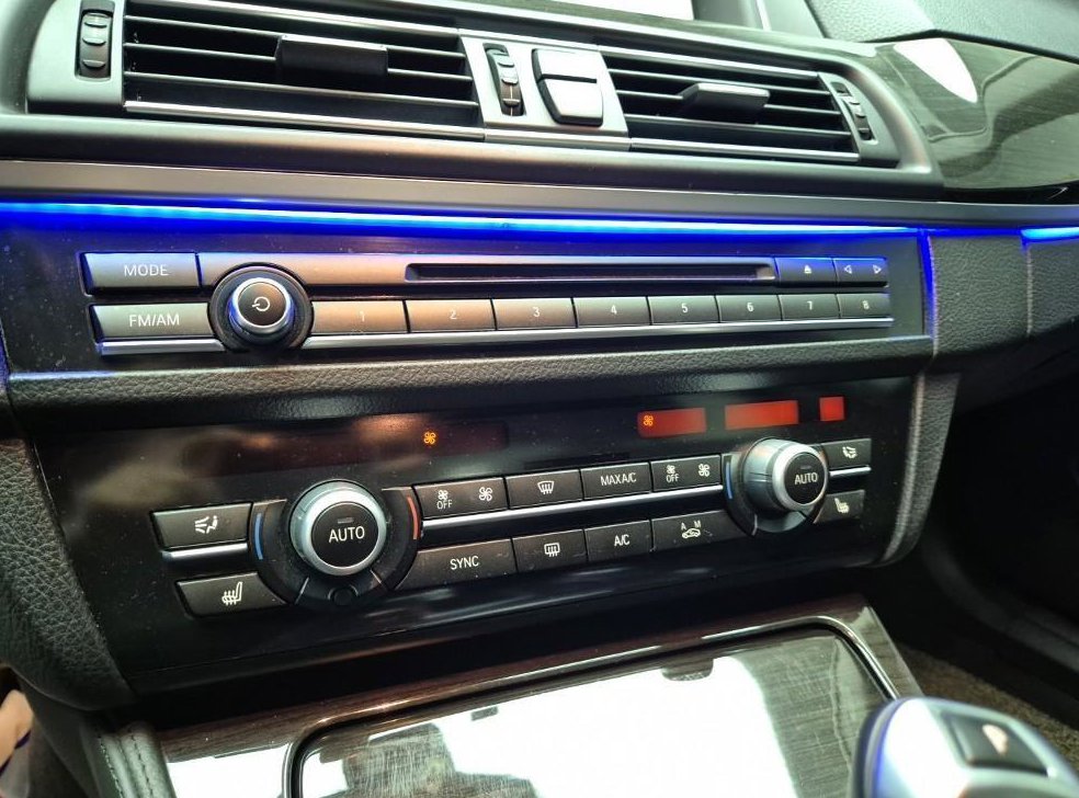 BMW 5시리즈 520d 럭셔리 사진 18