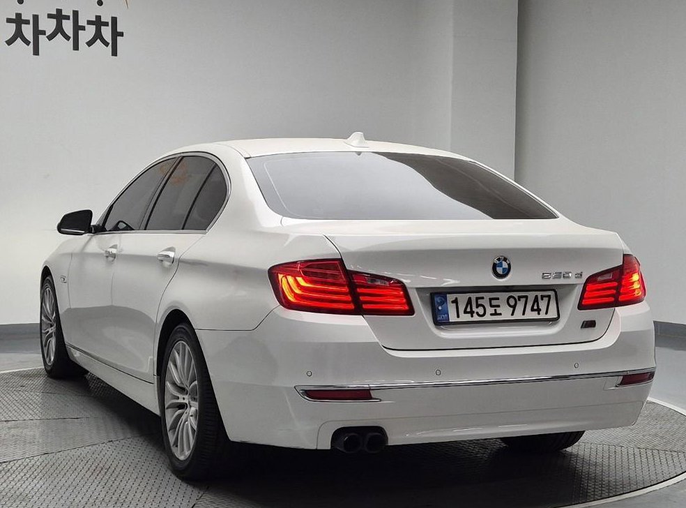 BMW 5시리즈 520d 럭셔리 사진 2