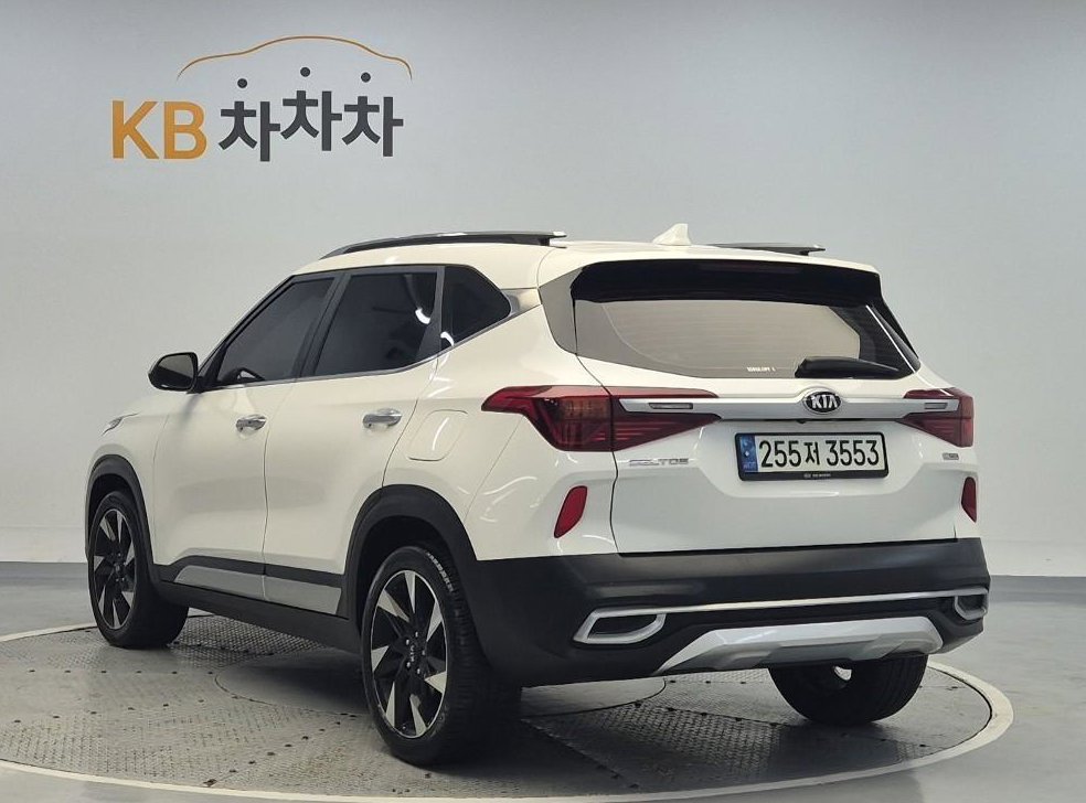 기아 셀토스 가솔린 1.6 터보 2WD 사진 2