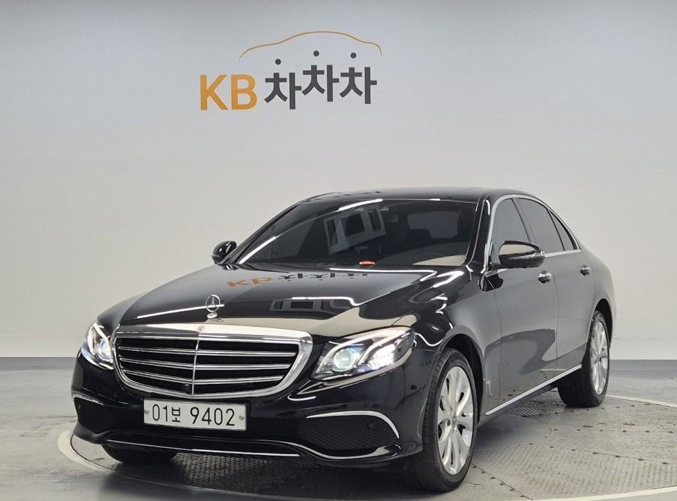 벤츠 E 클래스 E300 4MATIC 익스클루시브