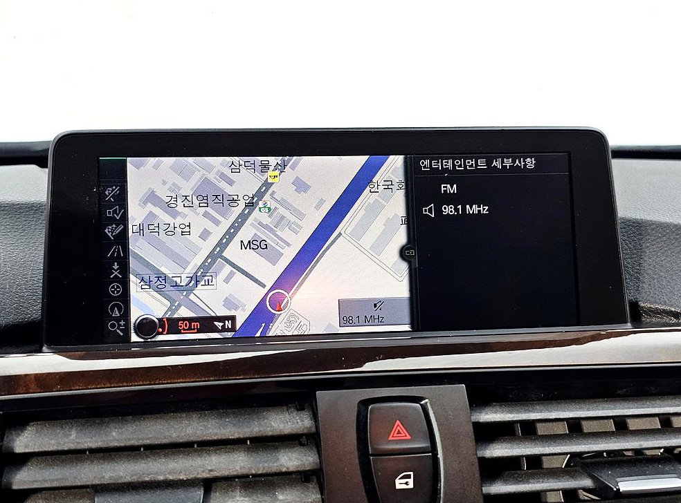 BMW 3시리즈 320d 사진 14