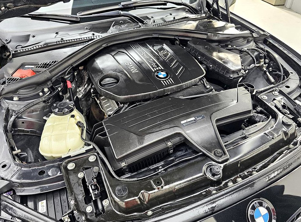 BMW 3시리즈 320d 사진 6