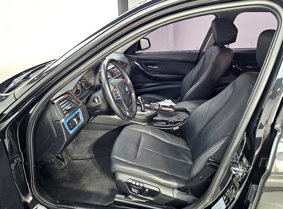 BMW 3시리즈 320d 사진 8