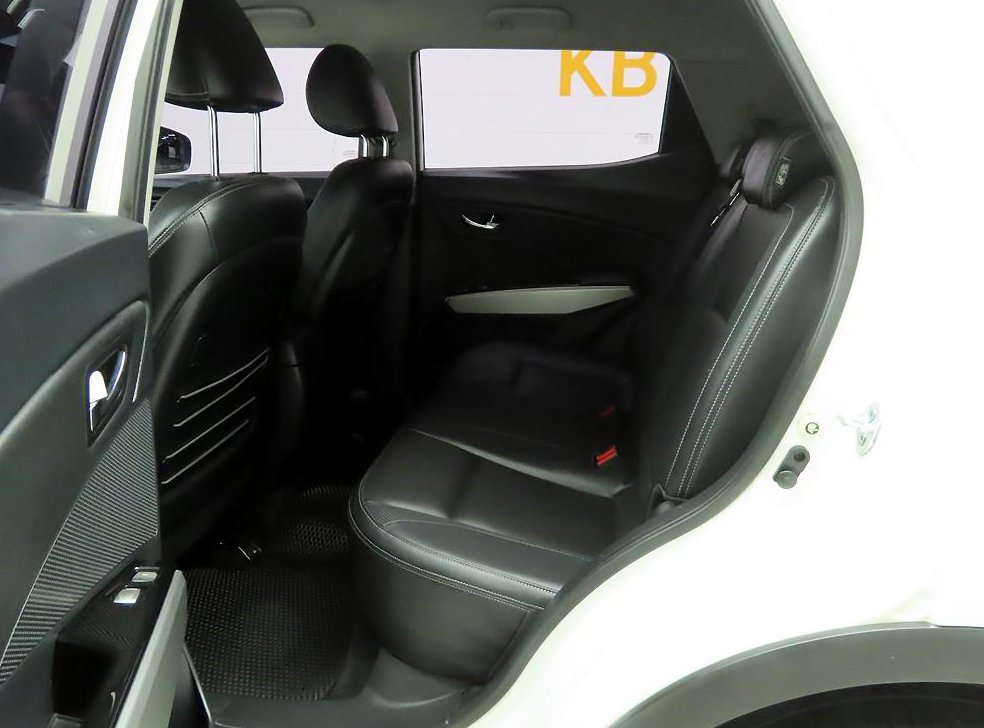 KG모빌리티(쌍용)  티볼리 가솔린 2WD 1.6 LX 사진 15