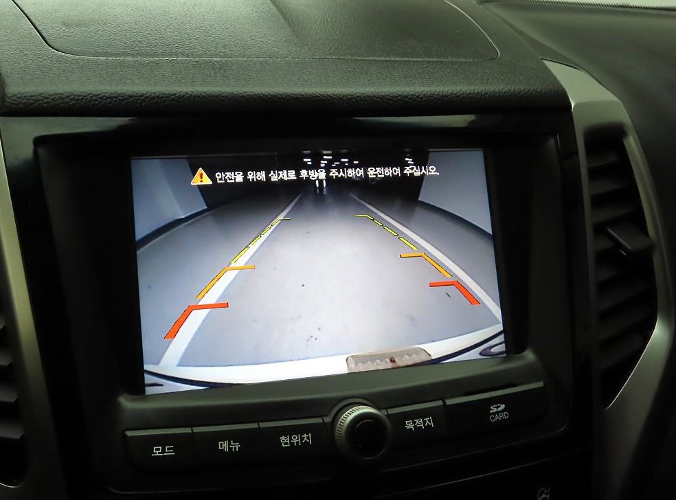 KG모빌리티(쌍용)  티볼리 가솔린 2WD 1.6 LX 사진 17