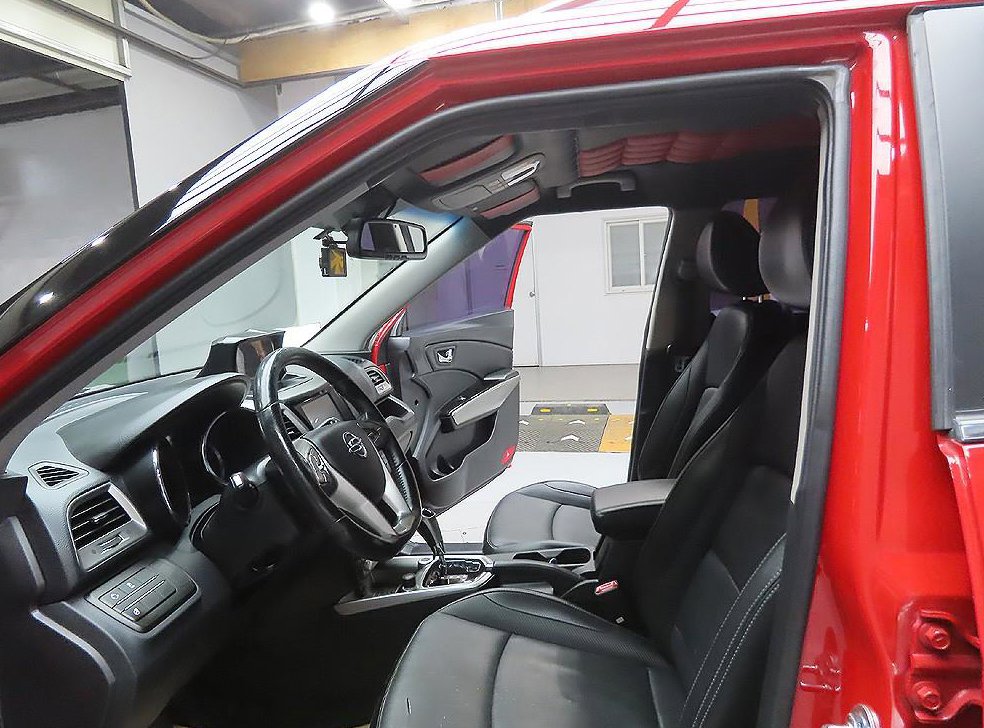 KG모빌리티(쌍용)  티볼리 가솔린 2WD 1.6 LX 사진 13