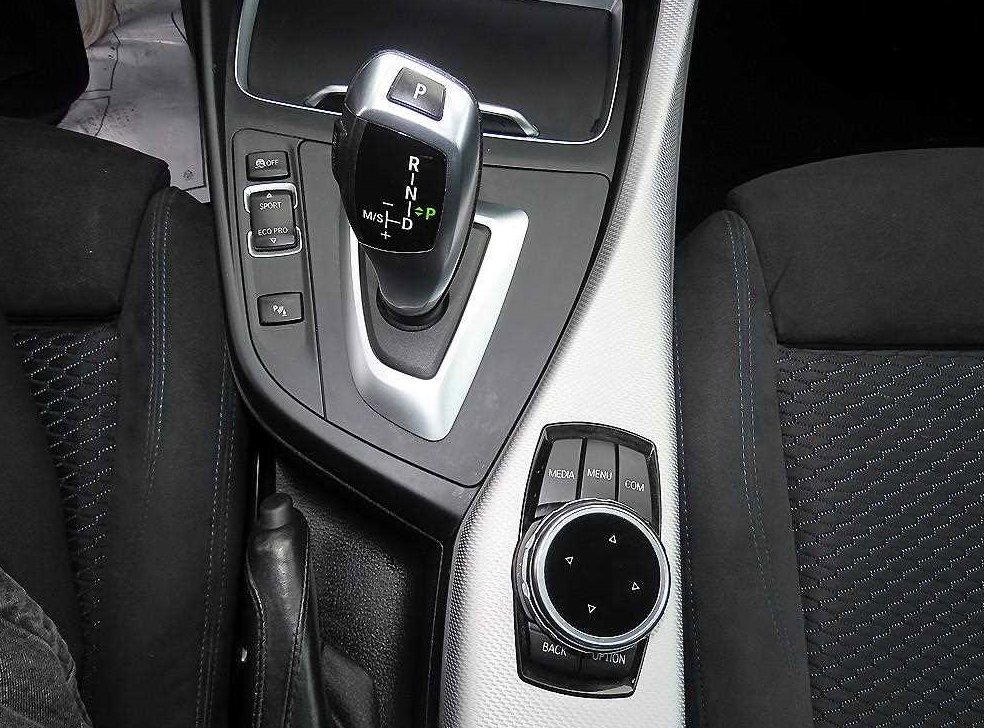BMW 1시리즈 118d M 스포츠 섀도우 에디션 사진 10