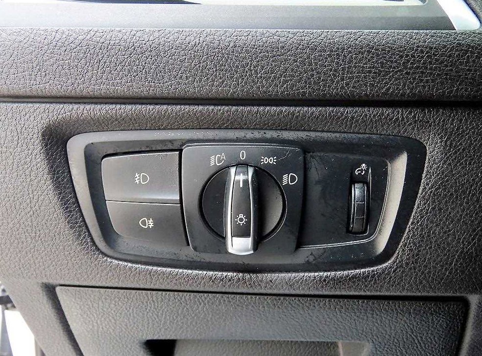 BMW 1시리즈 118d M 스포츠 섀도우 에디션 사진 12