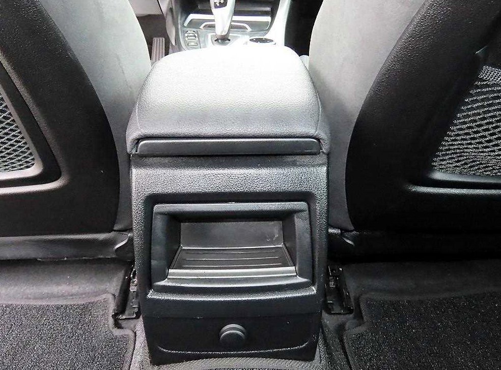 BMW 1시리즈 118d M 스포츠 섀도우 에디션 사진 17