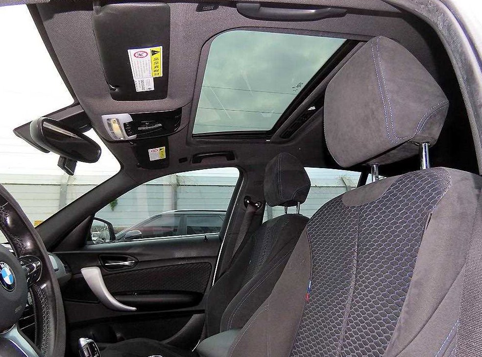 BMW 1시리즈 118d M 스포츠 섀도우 에디션 사진 18