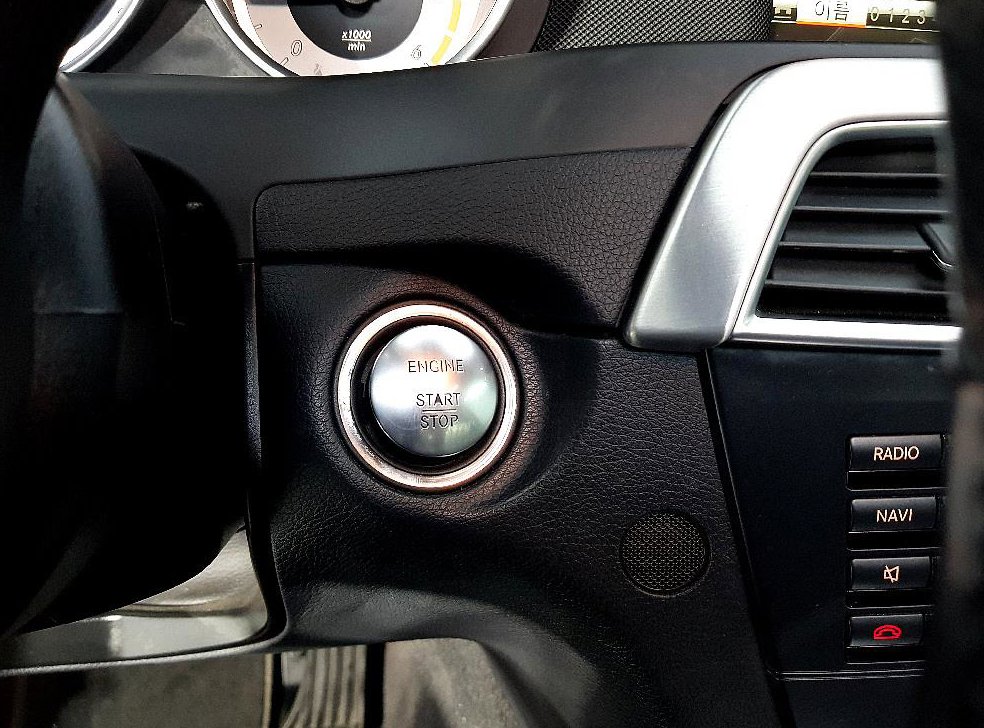 벤츠 C 클래스 C220 CDI 아방가르드 사진 11