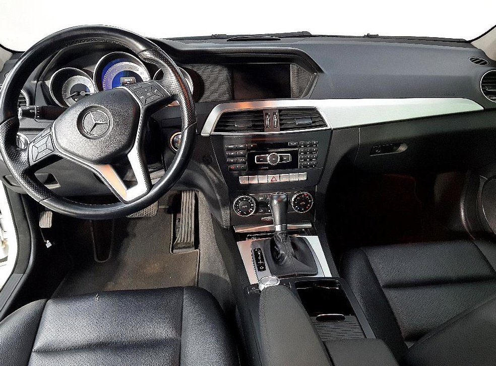 벤츠 C 클래스 C220 CDI 아방가르드 사진 5