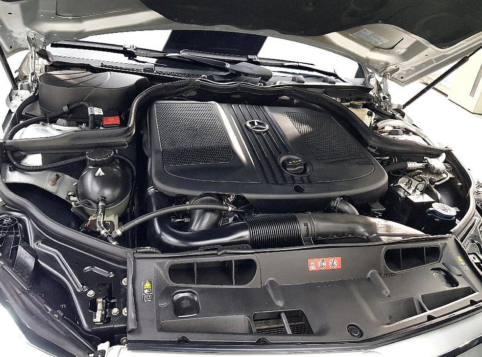 벤츠 C 클래스 C220 CDI 아방가르드 사진 6