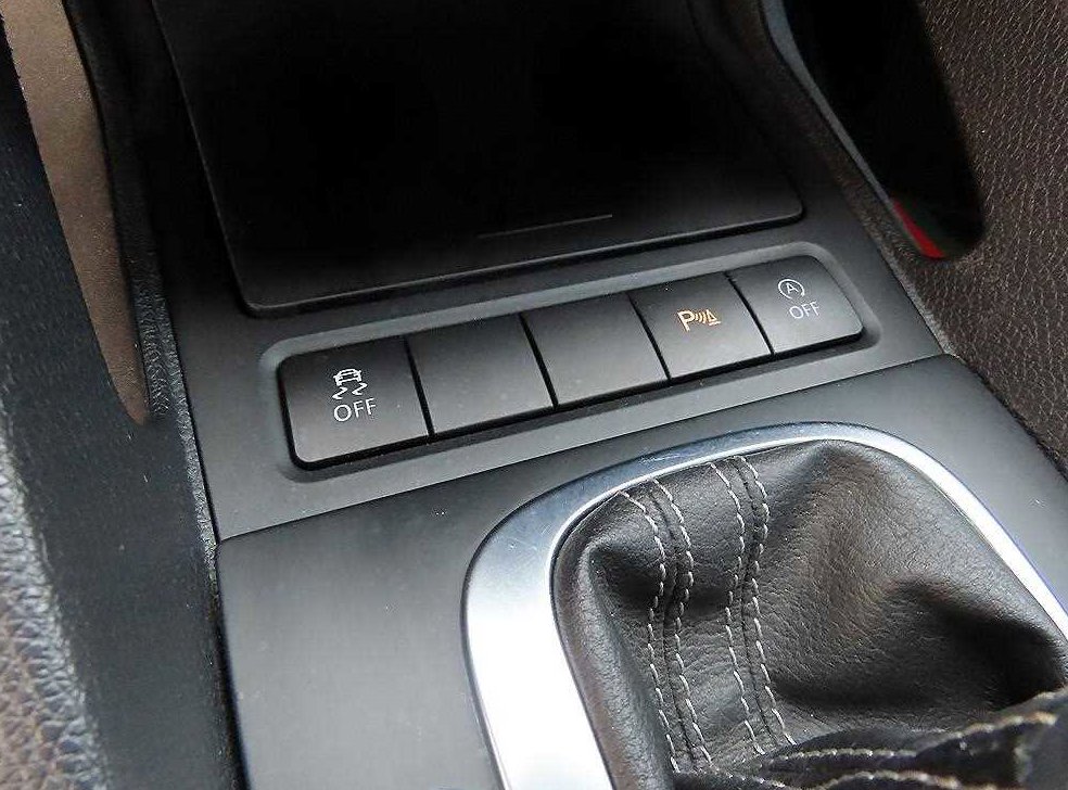 폭스바겐 시로코 2.0 TDI R-LINE 사진 15