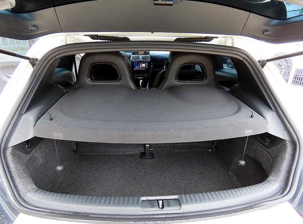 폭스바겐 시로코 2.0 TDI R-LINE 사진 18
