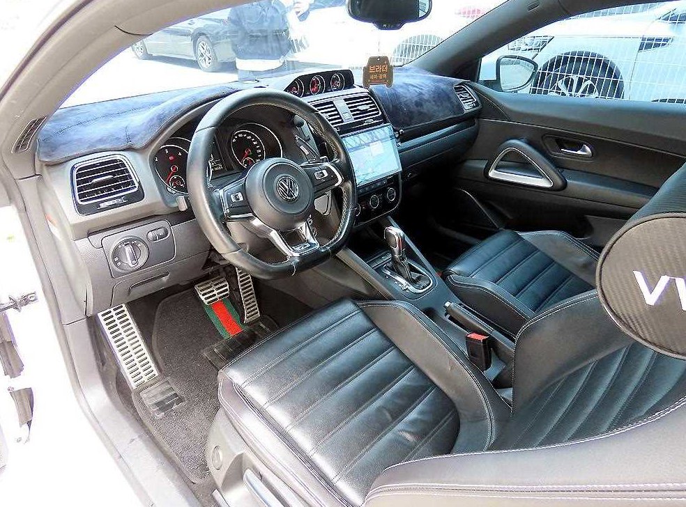 폭스바겐 시로코 2.0 TDI R-LINE 사진 7