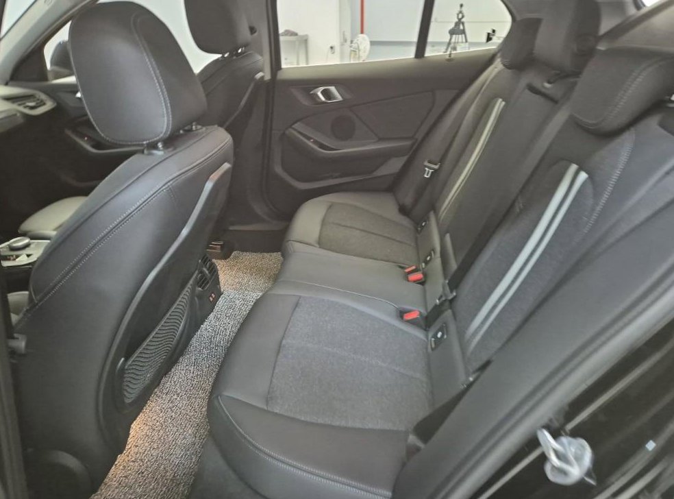 BMW 1시리즈 120i 스포츠 사진 12