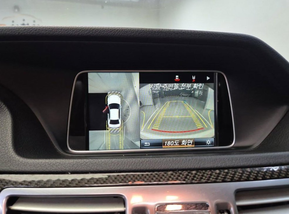 벤츠 E 클래스 E250 블루텍 4MATIC 아방가르드 사진 15