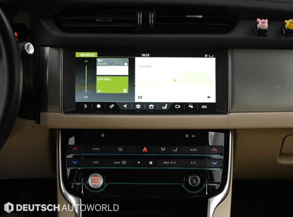 재규어 XF 2.0D 프레스티지 AWD 사진 14