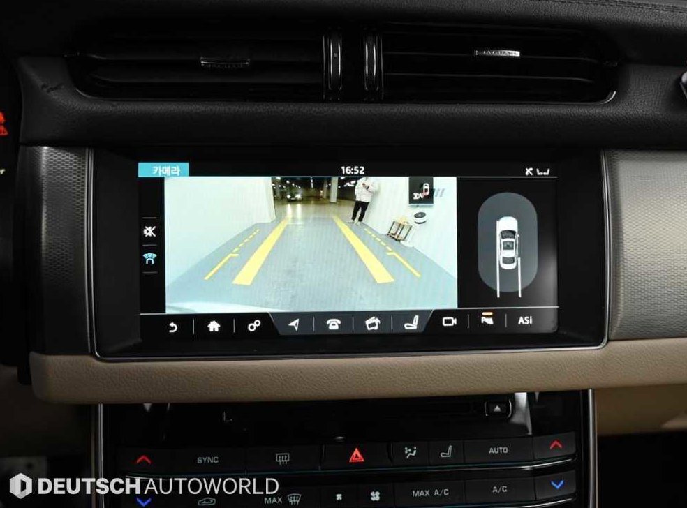 재규어 XF 2.0D 프레스티지 AWD 사진 15