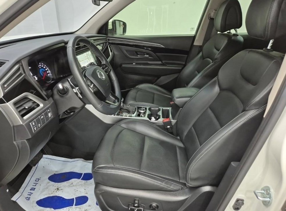 KG모빌리티(쌍용)  코란도 2WD 가솔린 1.5 C7 사진 11