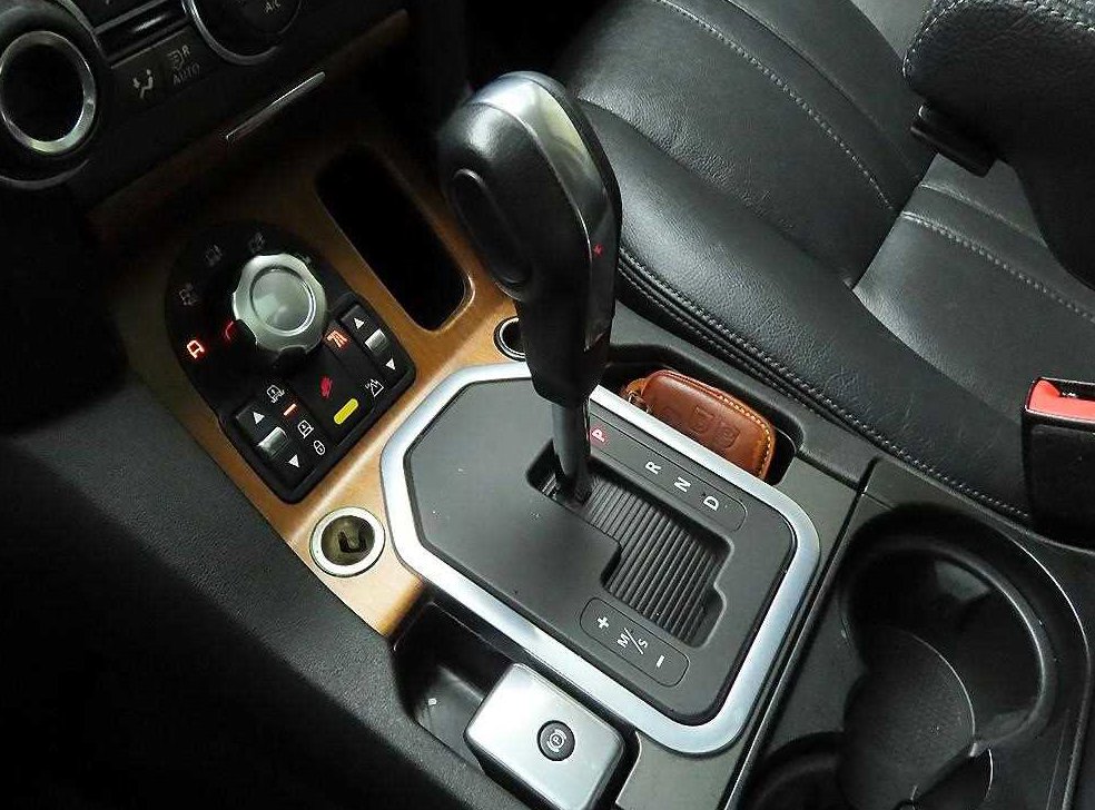 랜드로버 디스커버리 5.0 V8 HSE 사진 10