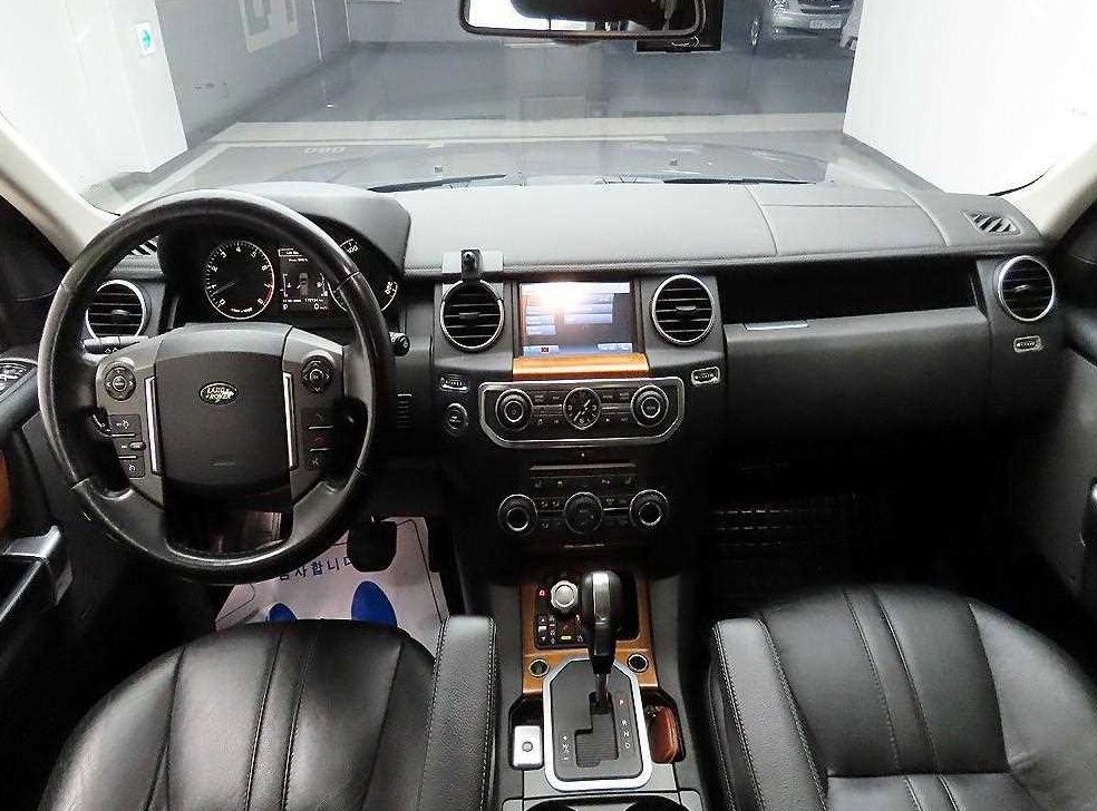 랜드로버 디스커버리 5.0 V8 HSE 사진 8