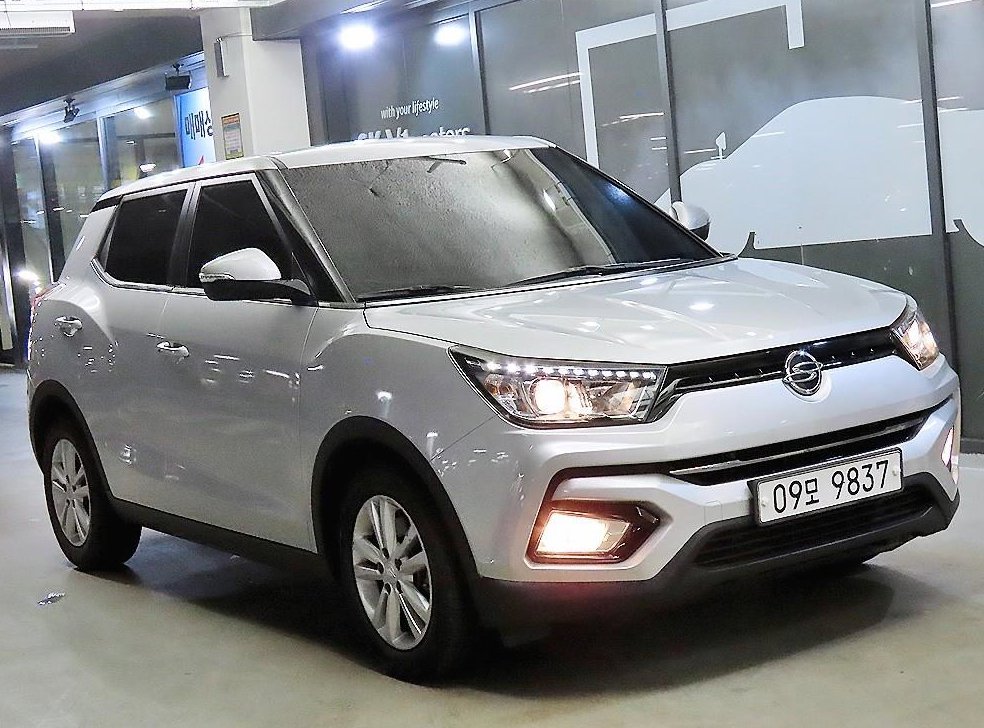 KG모빌리티(쌍용)  티볼리 2WD 가솔린 VX