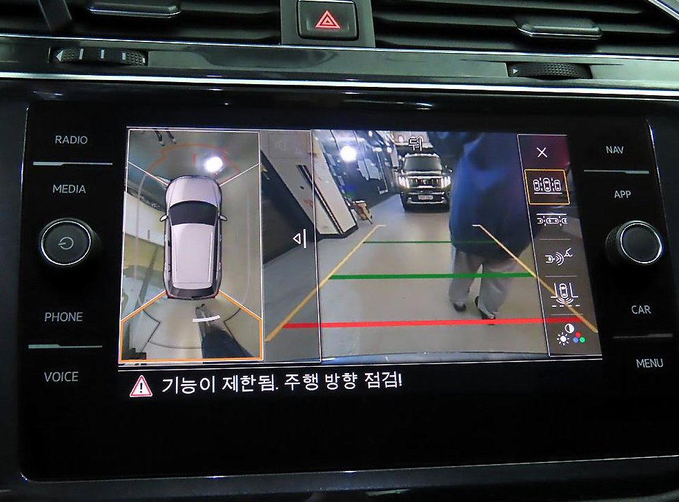 폭스바겐 티구안 2.0 TDI 프레스티지 사진 14