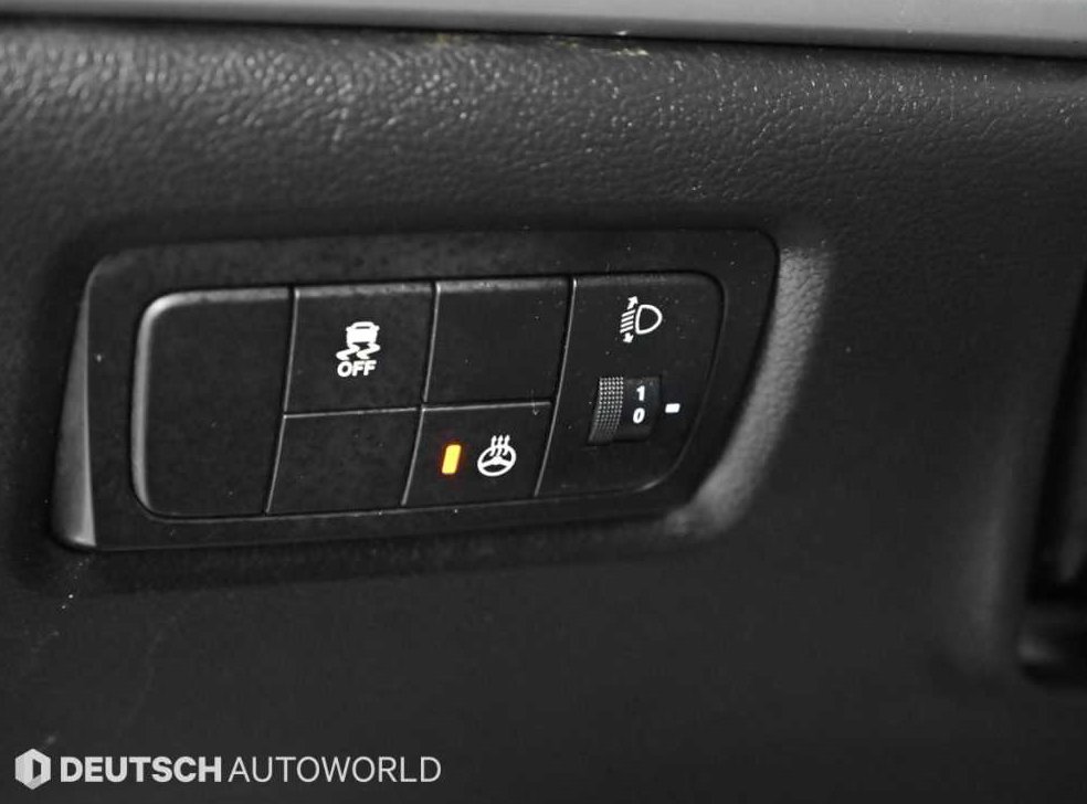 KG모빌리티(쌍용)  코란도 2WD 2.0 익스트림 사진 16