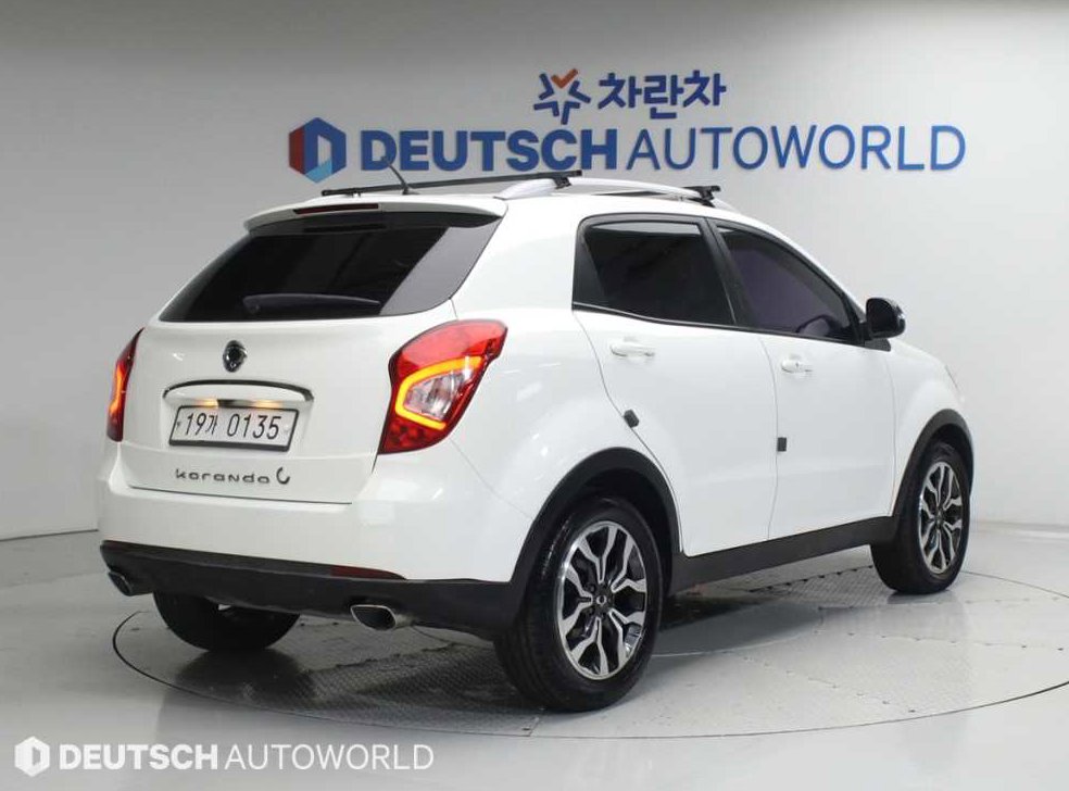 KG모빌리티(쌍용)  코란도 2WD 2.0 익스트림 사진 2
