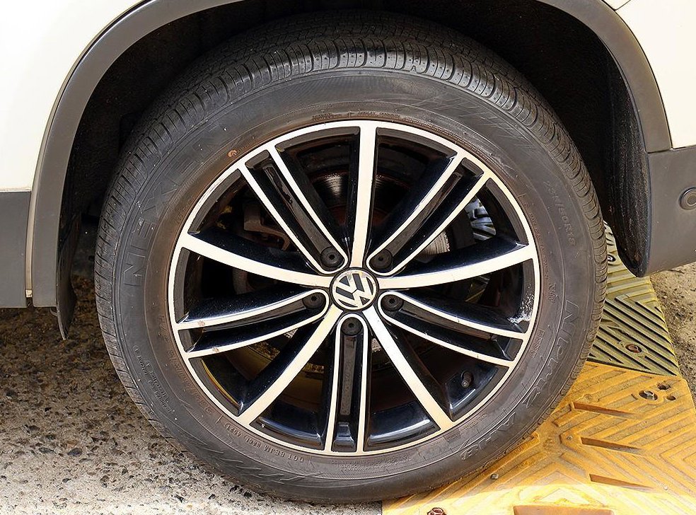 폭스바겐 티구안 2.0 TDI 프리미엄 사진 18