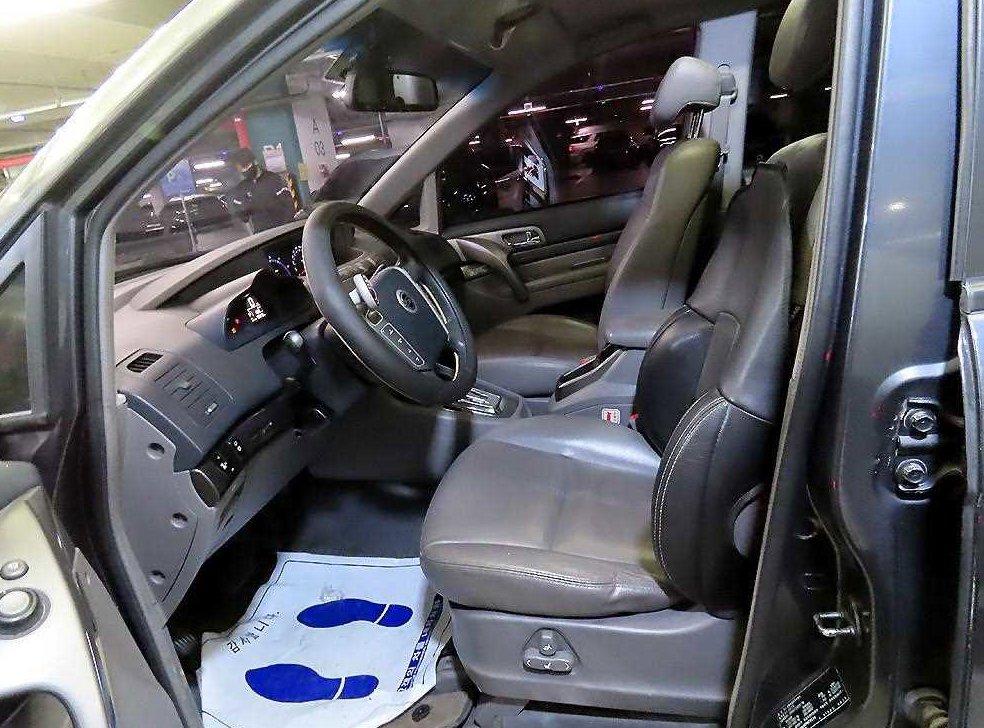 KG모빌리티(쌍용)  코란도 4WD GT 사진 6