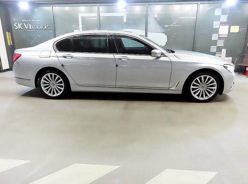 BMW 7시리즈 740Li xDrive 사진 3