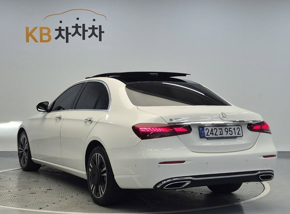 벤츠 E 클래스 E250 아방가르드 사진 2
