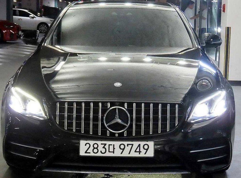 벤츠 E 클래스 E300 아방가르드 사진 2