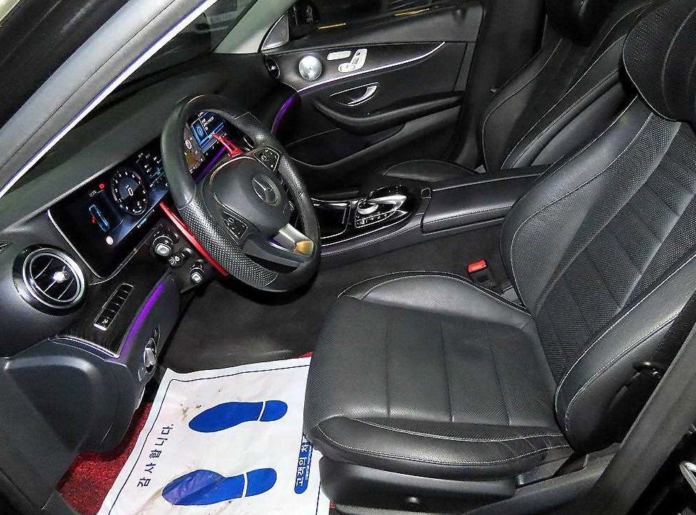 벤츠 E 클래스 E300 아방가르드 사진 6