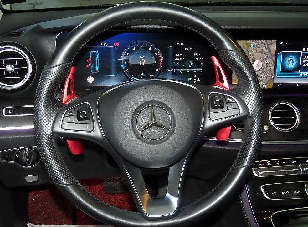 벤츠 E 클래스 E300 아방가르드 사진 8