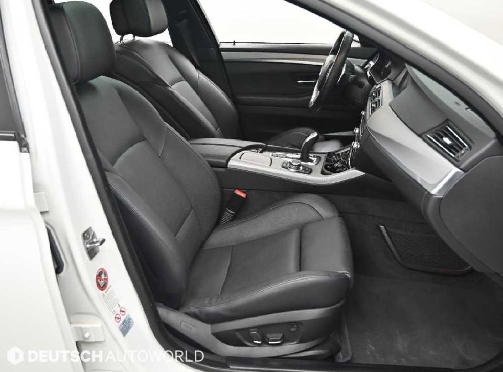 BMW 5시리즈 550i xDrive M 스포츠 사진 10