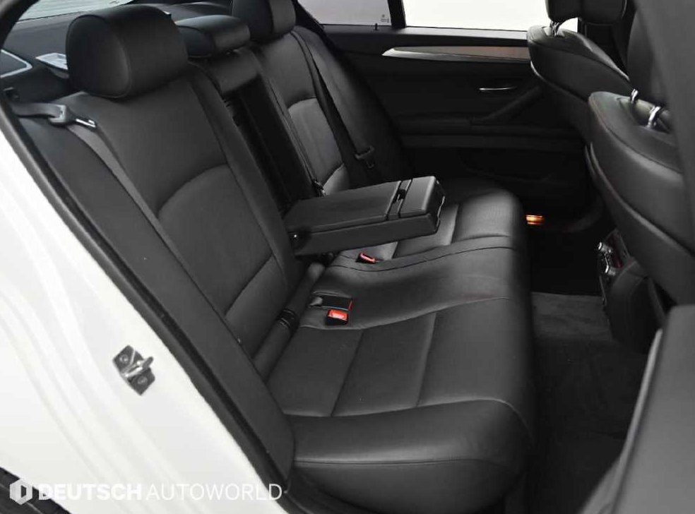 BMW 5시리즈 550i xDrive M 스포츠 사진 12