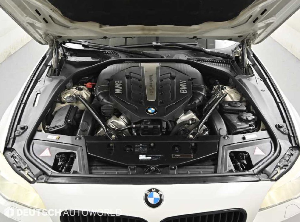 BMW 5시리즈 550i xDrive M 스포츠 사진 6