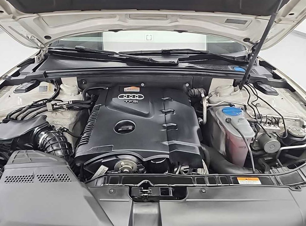 아우디 A5 2.0 TFSI 콰트로 사진 5