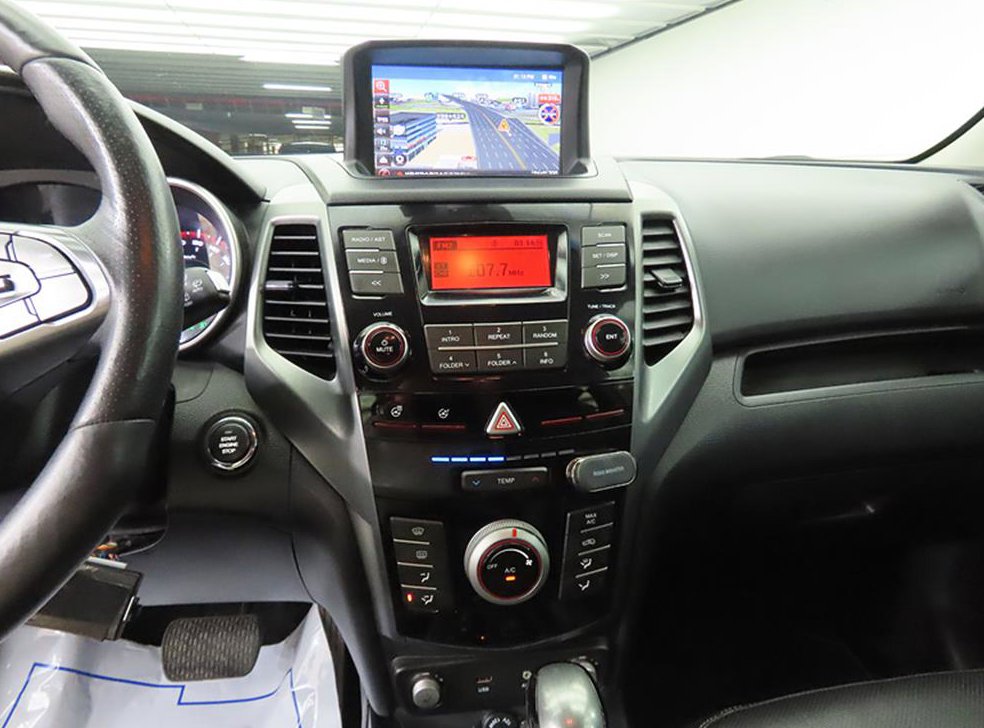 KG모빌리티(쌍용)  티볼리 2WD 디젤 VX 사진 10