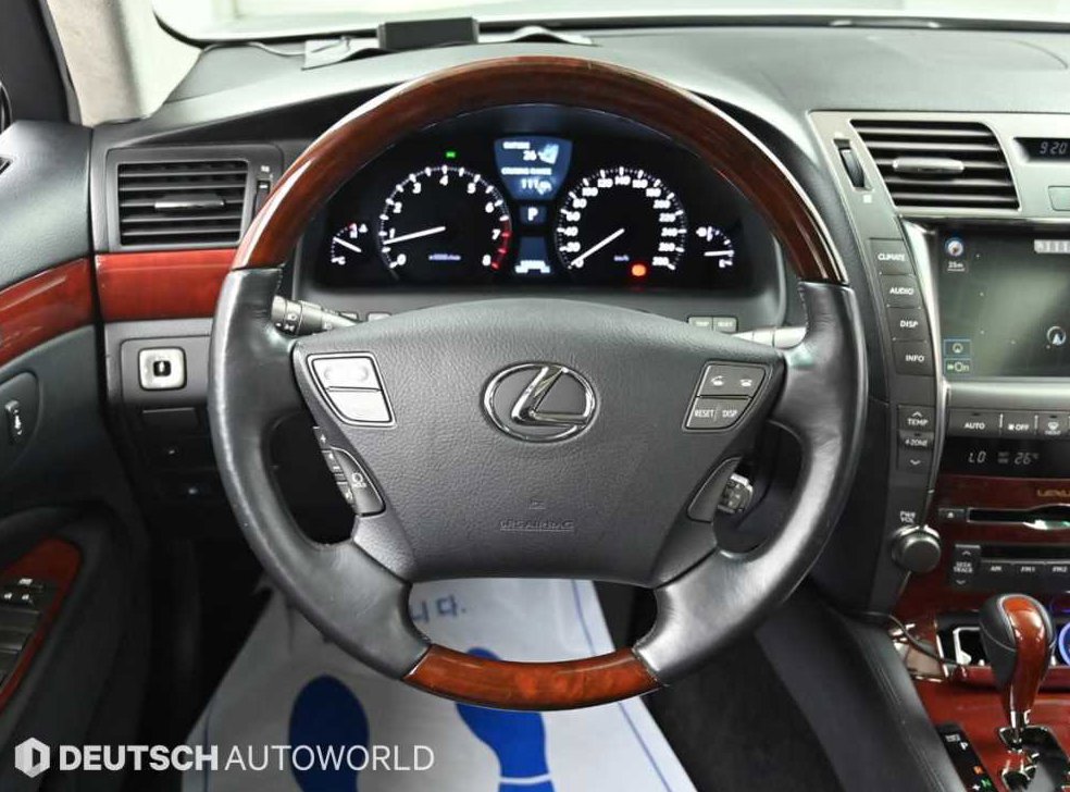 렉서스 LS AWD 사진 13