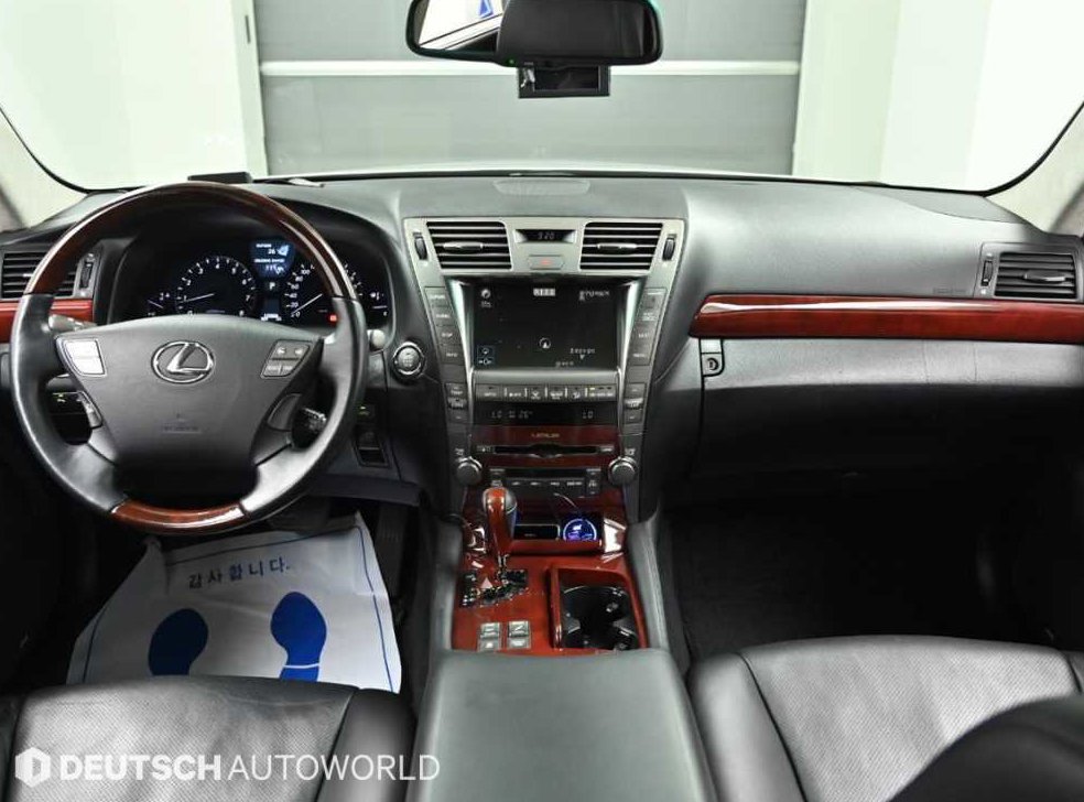 렉서스 LS AWD 사진 7