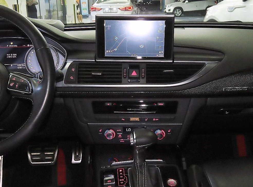아우디 S7 4.0 TFSI  콰트로 사진 11