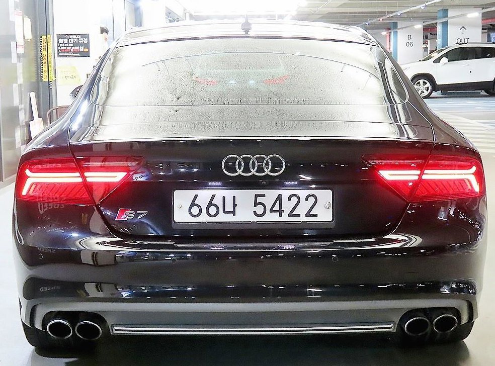아우디 S7 4.0 TFSI  콰트로 사진 5
