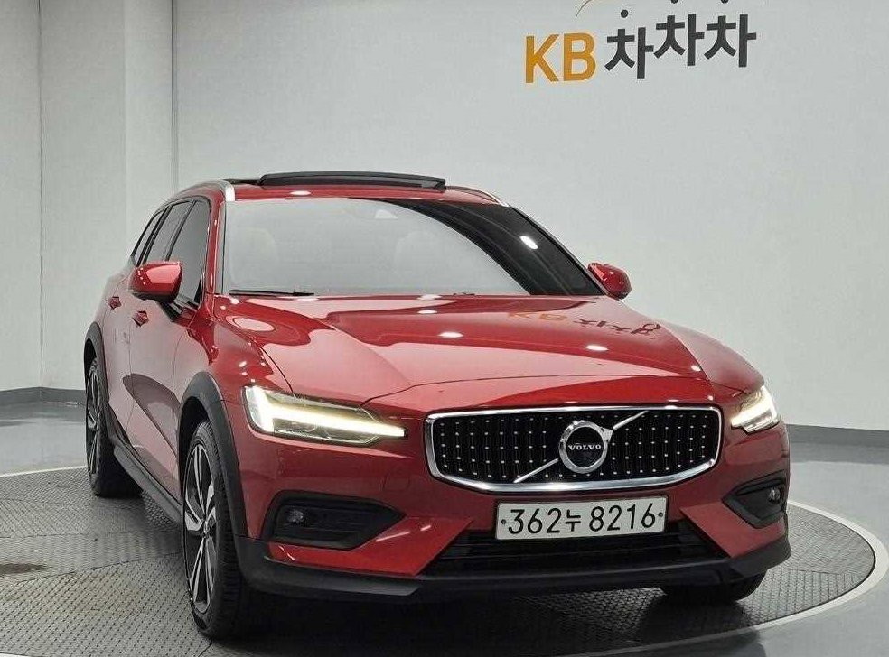 볼보 V60 2.0 T5 프로 AWD 사진 2