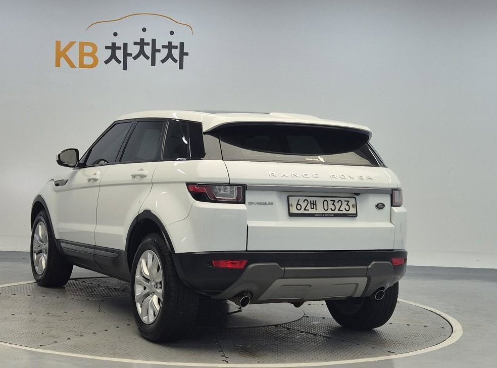 랜드로버 레인지로버 이보크 2.0 TD4 SE 사진 2