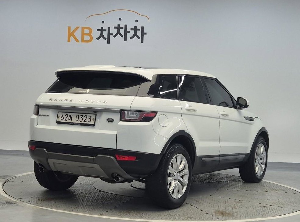 랜드로버 레인지로버 이보크 2.0 TD4 SE 사진 3